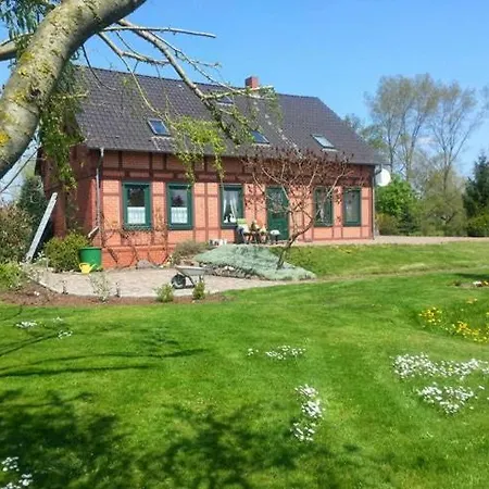 Idyllic Between Fields And Elbe Dyke Vakantiehuis Eickerhoefe